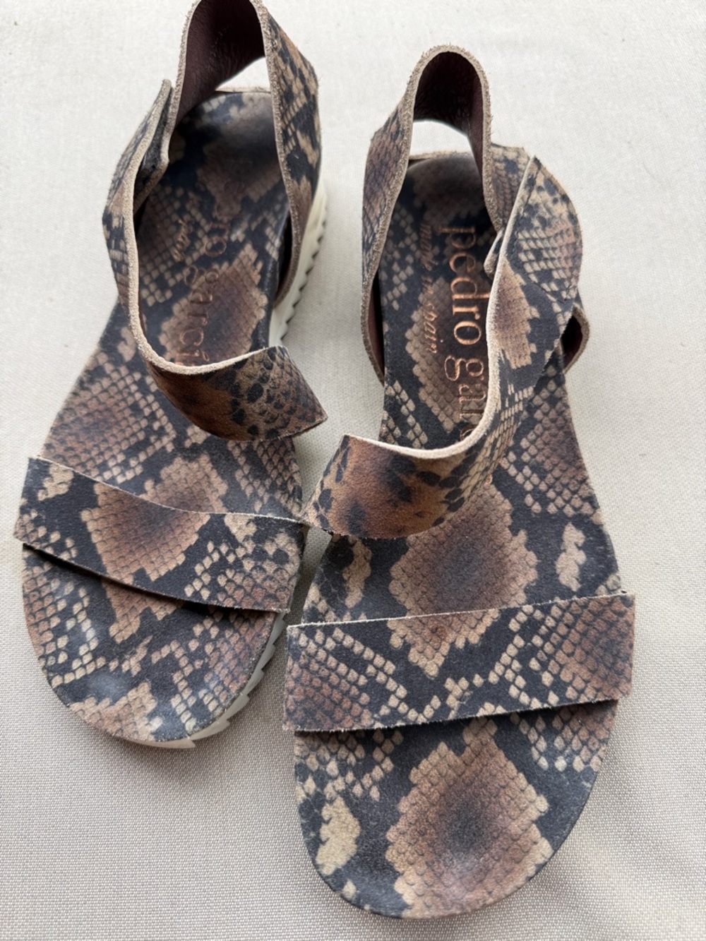 Pedro Garcia Brwn/Blk Snakeskin Slingback Sandals 39.5 (9.5)velcro, so cute!